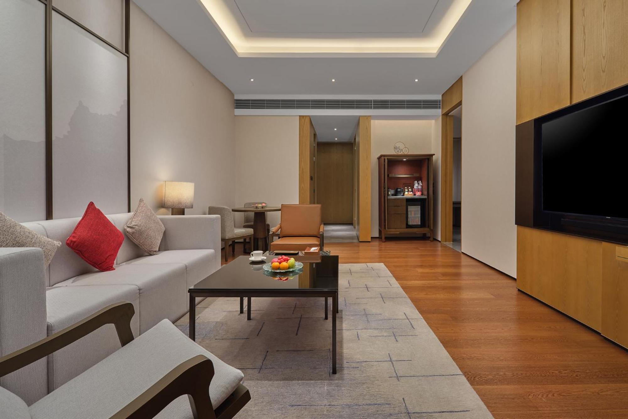 Dongguan Dongcheng International Hotel - Free Shuttle Buses For Executive Room Guests During Canton Fair Extérieur photo